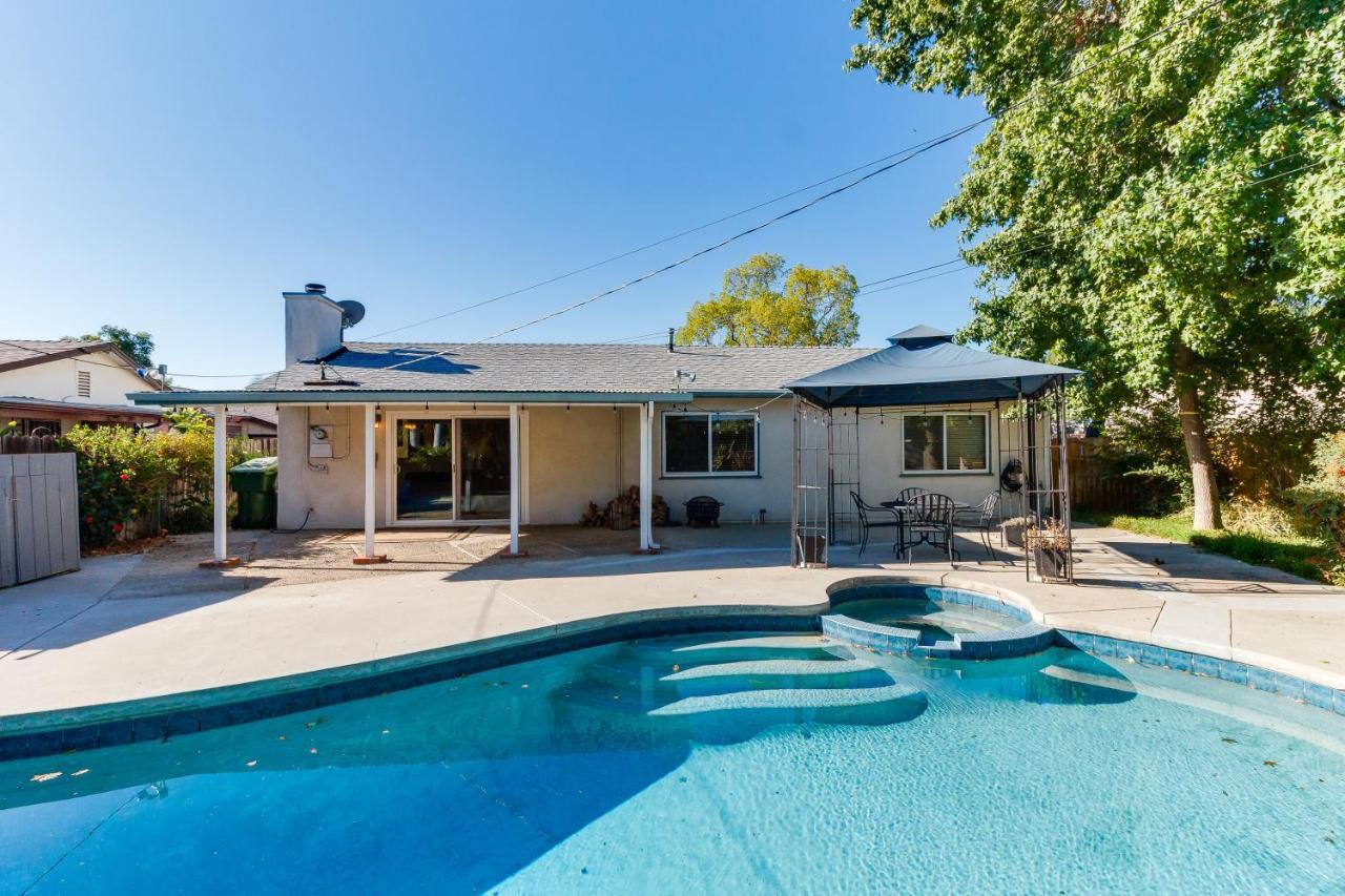 4 Bedroom West Hills Charmer With Pool And Jacuzzi Los Angeles Exterior photo